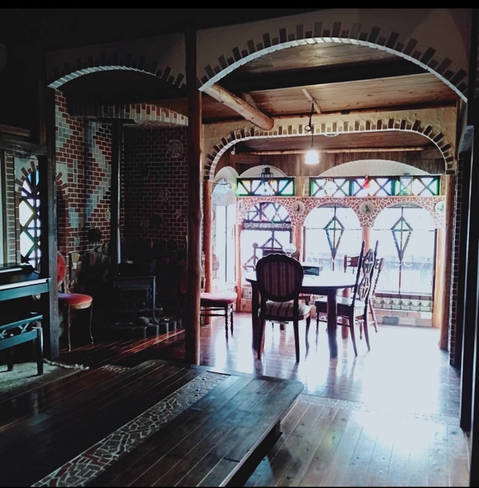 1階広いリビングは20名程で使えます