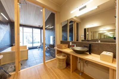 HbDdTIDbas47dw4ub8op.jpg?w=940&h=940