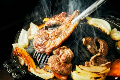 HbqzUcx3WlUDTu5i79jI.jpg?w=940&h=940