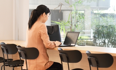 HhdHP1kxMi79OK9WmAOs.jpg?w=940&h=940