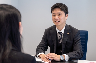 HhwbDFqw7SMEVmhukmZf.jpg?w=940&h=940