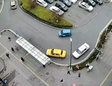 JR鶴見駅東口タクシー乗り場で AI搭載型のモニタリングシステムを 3月28日午前9時から運用開始