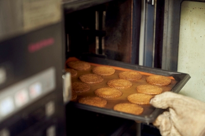 HoUNjmHzpjM6VoEAzb4p.jpg?w=940&h=940