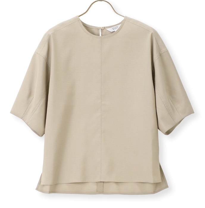 カラー:ベージュ