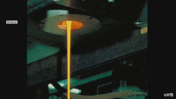 テレメンタリー2021「核のごみ 訣別の町長選 ~過疎のマチ 分断の先には~」約10万年の間 強い放射線を出す「核のごみ」日本国内のどこで処分するのか決まっていない(C)HTB