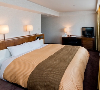 HpuPLZBF3g0satZOefhN.jpg?w=940&h=940