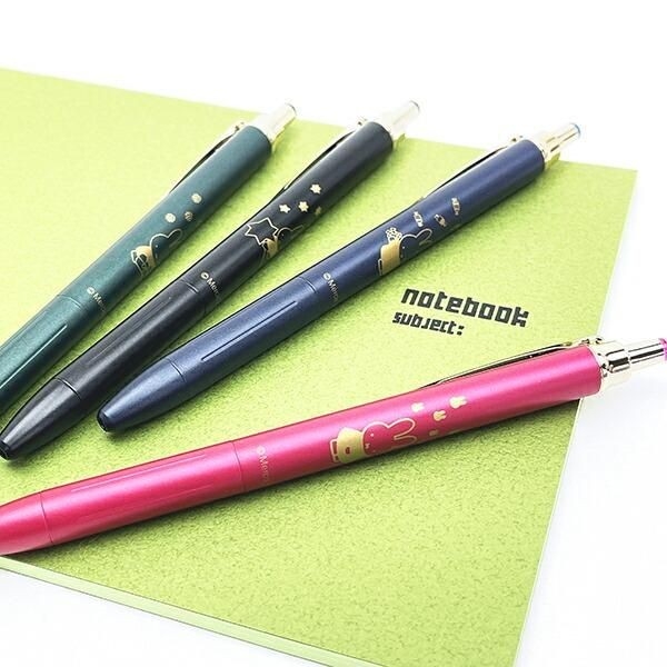 子どもっぽくならない、大人のミッフィー。落ち着いた色合いのサラサボールペンが、毎日使いたくなる