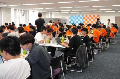 Hr7O4BlsUA1yphRVgoIs.jpg?w=940&h=940