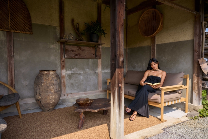 ローラさんスタイリング監修のラウンジ