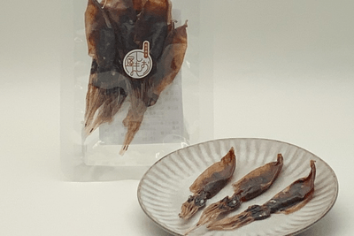 炙ると芳醇な香りと旨みが広がる「ほたるいか素干し」（越中魚津しおもん屋ハマオカ海の幸）