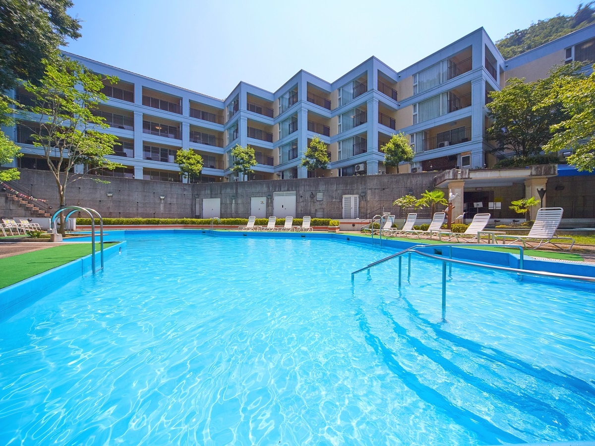 プール(夏季限定)