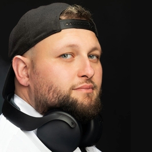 I1Is2GEJFaO3qOmam2Yl.jpeg?w=940&h=940