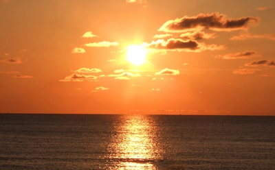 目の前は海！晴れた日のは極上の夕日がご覧いただけます