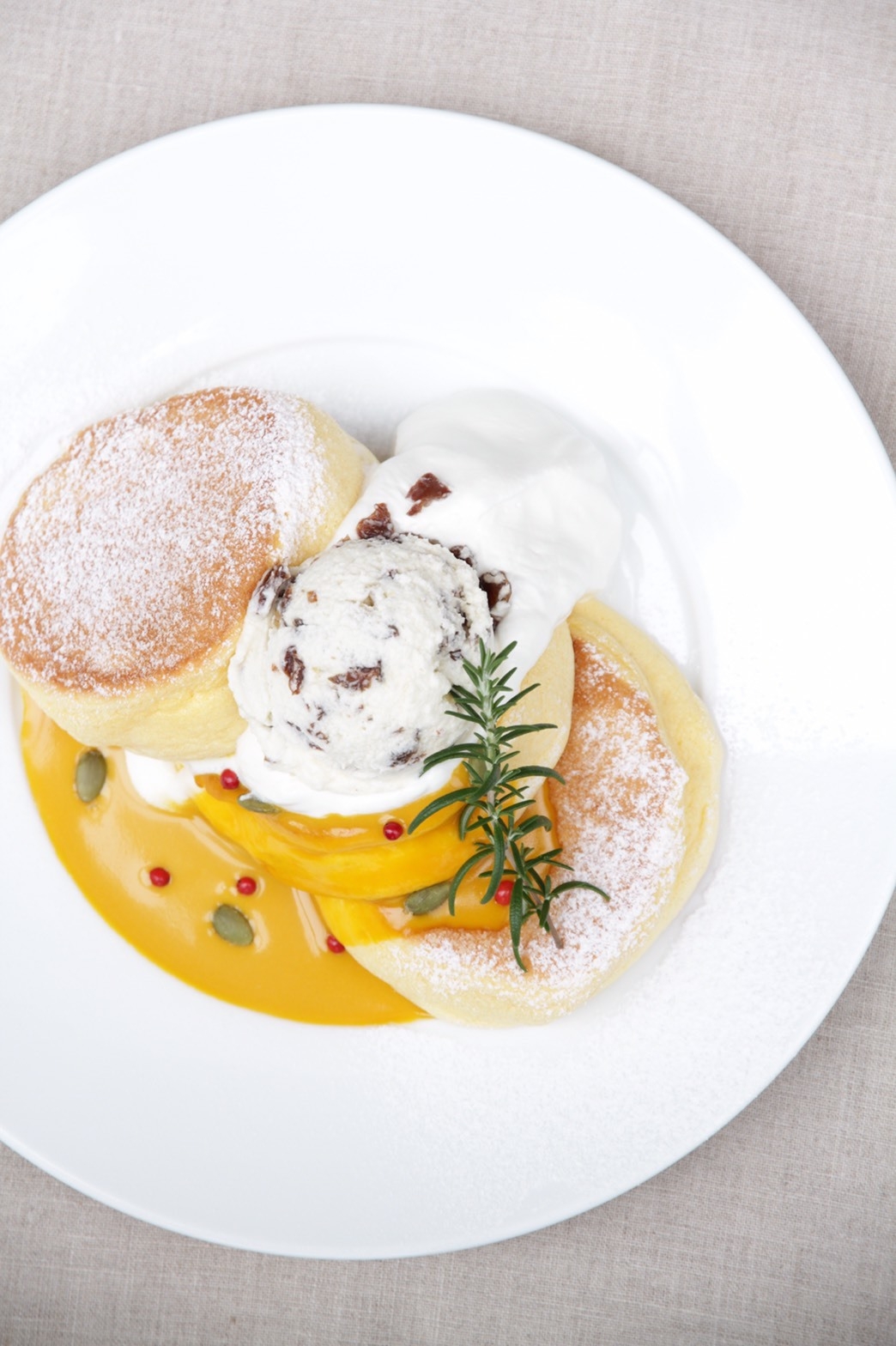 かぼちゃのパンケーキ 栗のレーズンバターのせ2