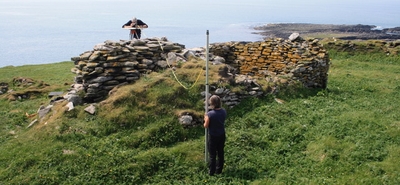 I8B8AsvVXs1Js3qfojnd.jpeg?w=940&h=940