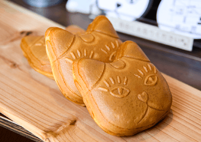 「猫間」の猫焼き 粒あんとカスタードの2種