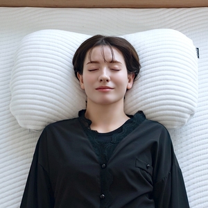 IBclK82obTmhyikqqOrW.jpg?w=940&h=940