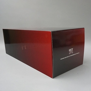 1/18スケール M83515 Nissan GT-R (R35) Track Edition Engineered By NISMO T-Spec 2022