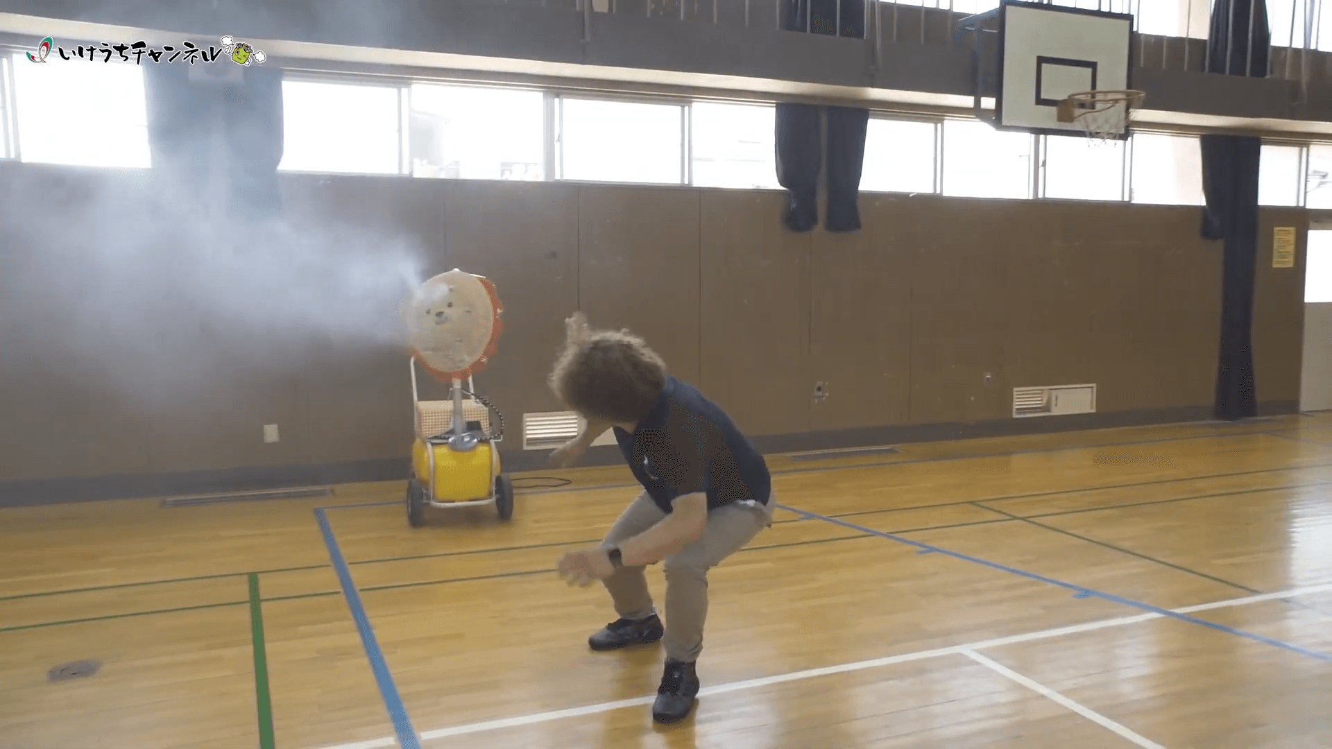 濡れないか?実証実験をされる田中先生