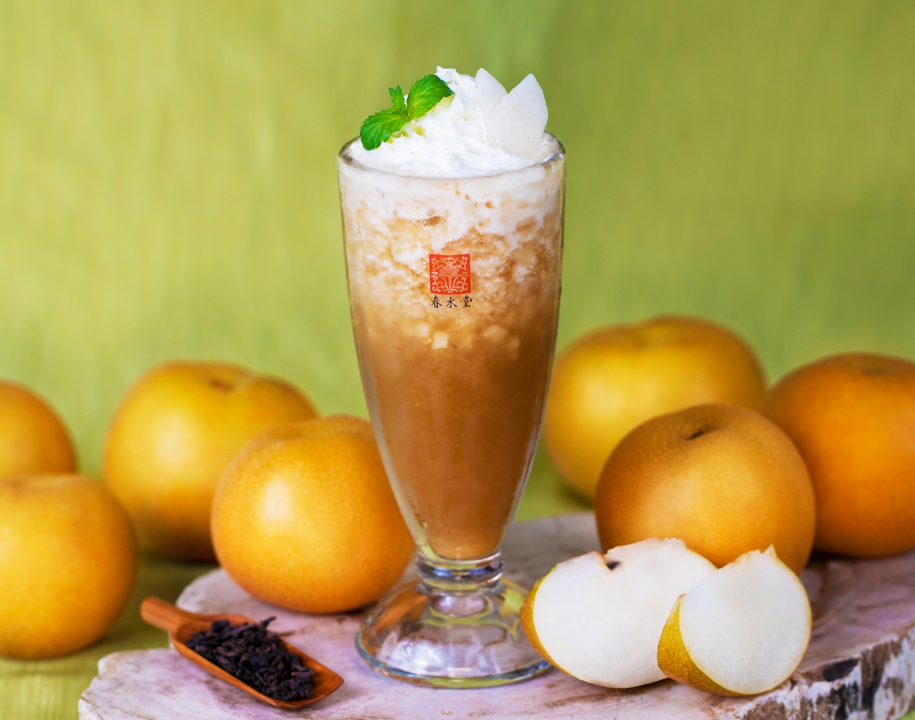 タピオカミルクティー発祥の台湾カフェ「春水堂」 10/1(金) フレッシュな国産フルーツとこだわりのお茶のフルーツティー第3弾「果肉茶 梨鉄観音」