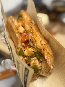 原価率50％超！100日間限定メニュー第2弾 「チキンチーズステーキサンド」を7月1日から発売