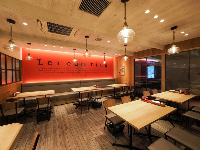 店舗内観:テーブル席