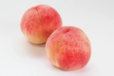 幸せのパンケーキ 淡路島リゾート店だけの初夏限定メニュー 「国産白桃のローズヒップピーチパンケーキ」が7月22日発売！