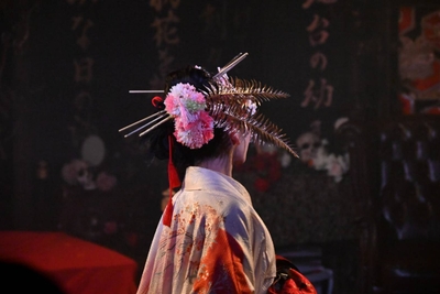 INtjzLnrkU4O6tYf8B1L.jpg?w=940&h=940