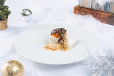 【魚料理】 甘鯛と雲丹のフラン イクラ入り白ワインソース 柚子の香り （グレードアップ +２，０００円）