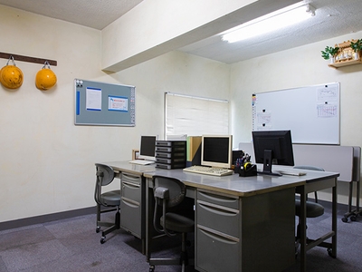 Aスタジオ　2F事務所