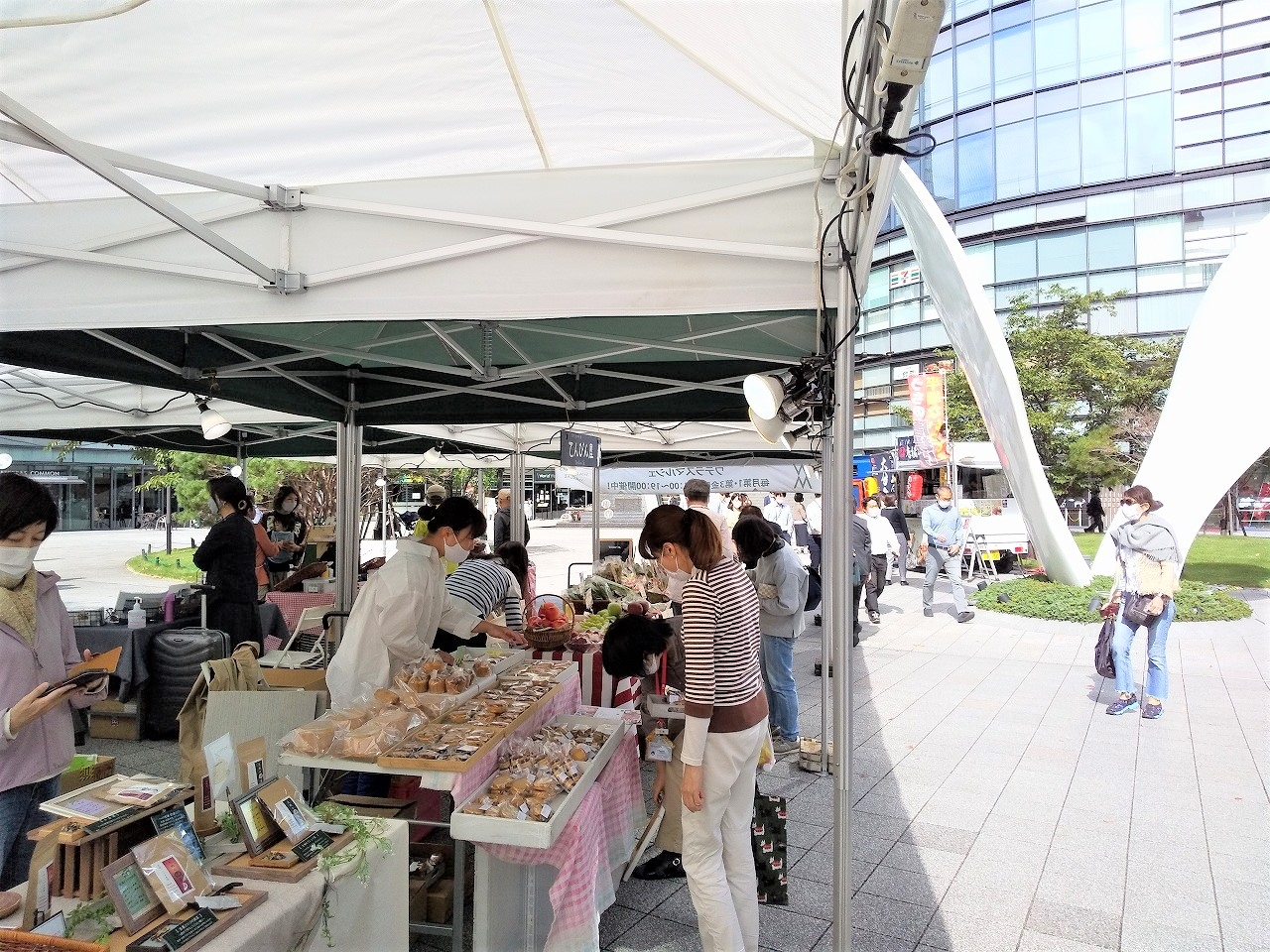 11/6（金）下町情緒の残る神田淡路町のワテラスにてマルシェ開催！長野県小布施の焼き立て焼き栗からスロベニアの食材まで