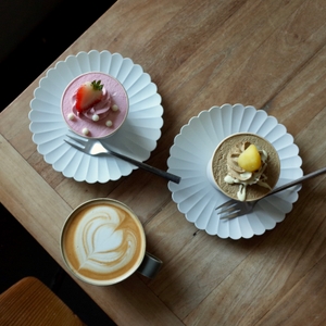 カフェメニューとして店内でも召し上がれる