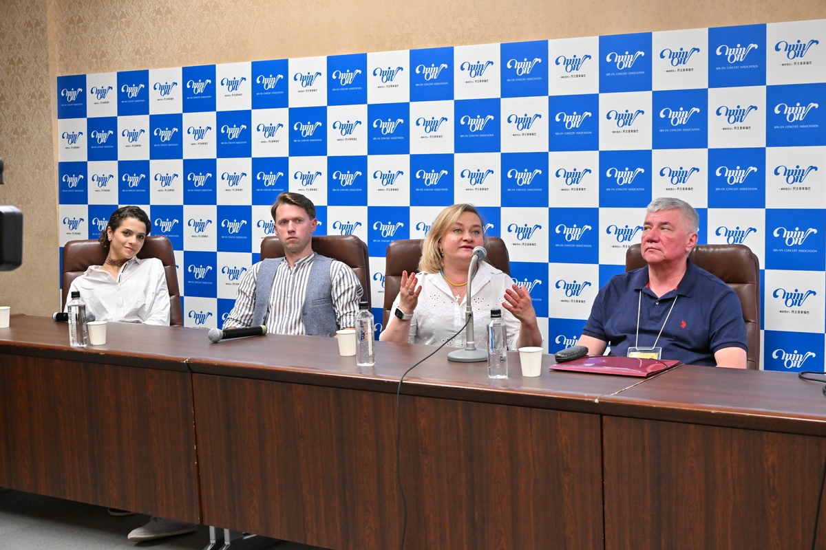 「ウクライナ国立民族舞踊団」来日公演 オンライン記者会見を開催