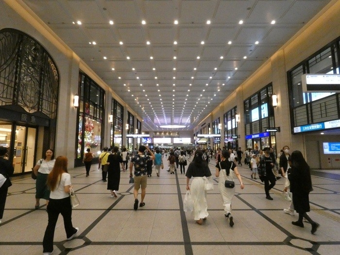 阪急うめだ本店前