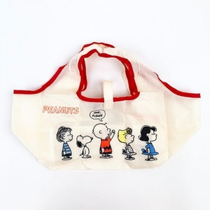 IiEPT876tOsWTDHKoYi3.jpg?w=940&h=940