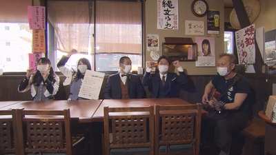 ImlNoIvBEW97t8jochUo.jpg?w=940&h=940