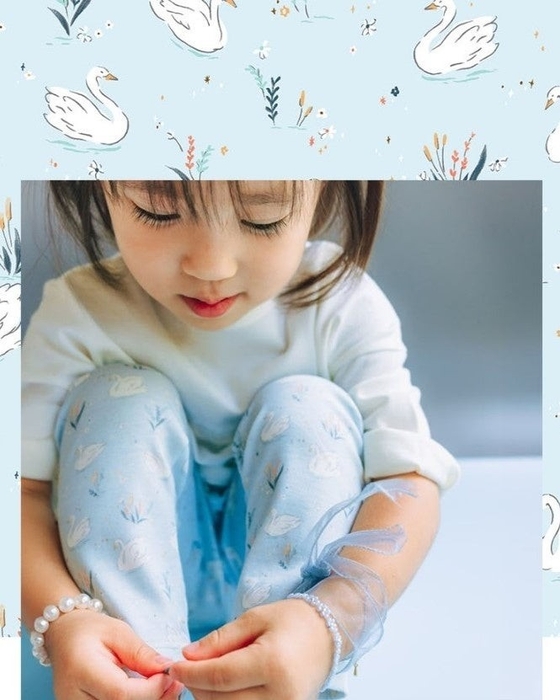 <Swan>季節の訪れとともに、 北の国からやってくる渡り鳥。 毎年、帰ってくるのは、同じ場所。 安心して帰れる場所があるから、 冒険はできるのかもしれない。 いってらっしゃい。 あなたのホームはここにあります。