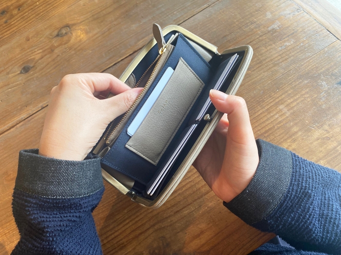 長財布使用イメージ1