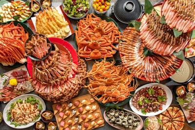 【冬ビュッフェ】佳松苑名物のカニビュッフェをお腹いっぱいご堪能ください。