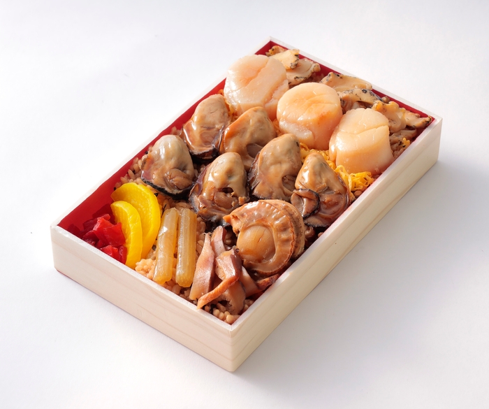 【厚岸駅前 氏家待合所】