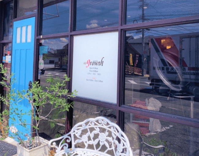 【駅近ドットコム掲載開始】カラーは300種類以上！デザインカラーが得意なサロン