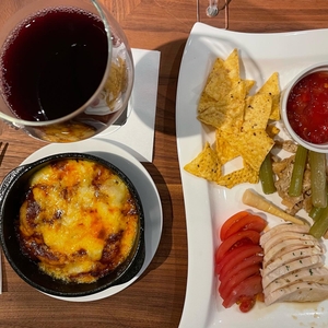 IsUs6zG8EylaO9MHr1Wf.jpeg?w=940&h=940