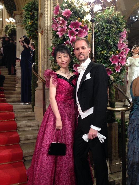 オペラ座舞踏会にて クローネマキコと友人