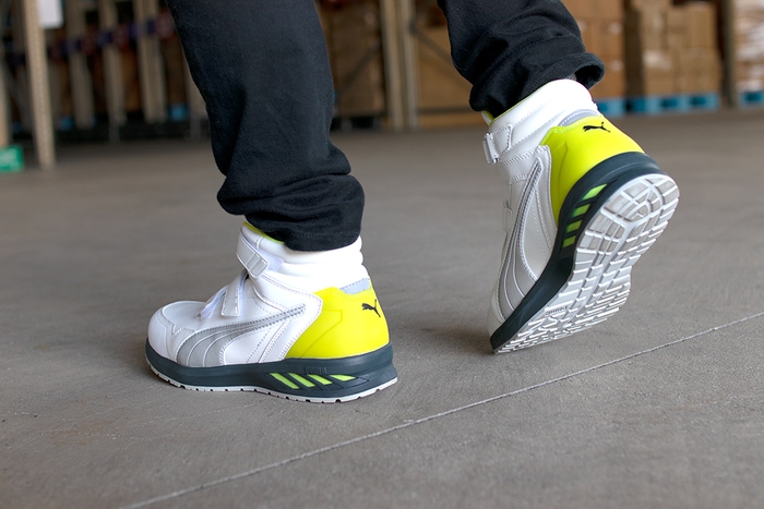 RIDER 2.0 WHITE&GRAY MID 着用イメージ