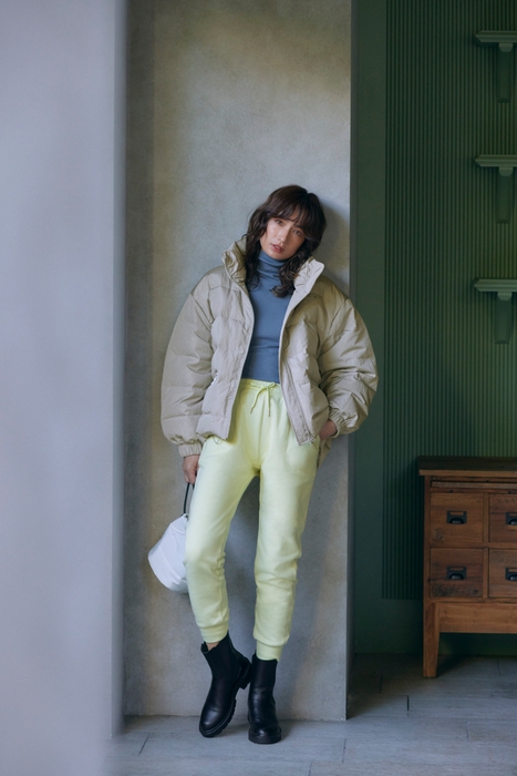 COAT¥20,900 TOPS¥3,850 PANTS¥5,489