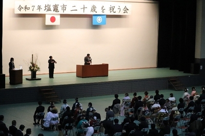 JCEieE5KbmbbIJirJktJ.jpeg?w=940&h=940