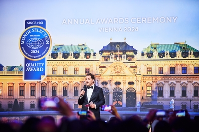 JDeGXdBORDcep1C8TqnB.jpg?w=940&h=940