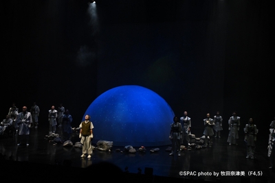 JINe6Q9y0hPplt5pUX9i.jpg?w=940&h=940