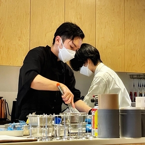 JIhlAfVwm1leFE9UjPnM.jpeg?w=940&h=940