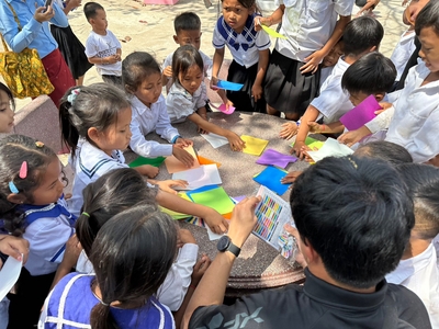 折り紙も一緒に楽しみました